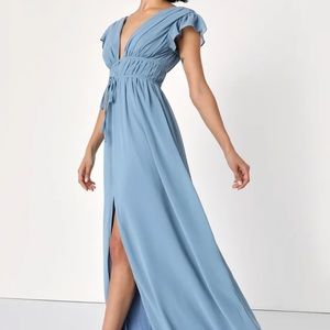 I’m all yours slate blue ruffle maxi dress by Lulu’s new with tags size medium.